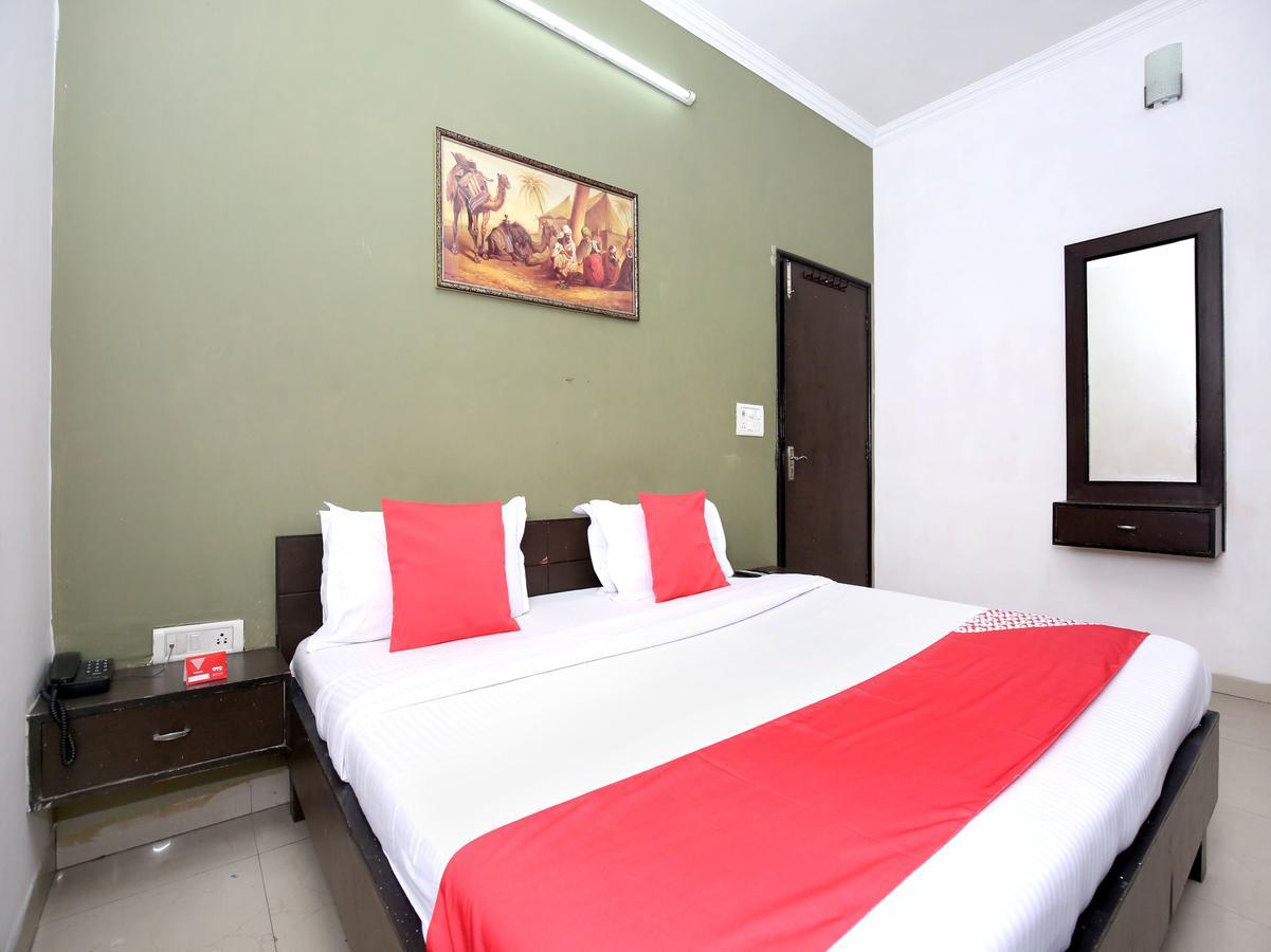 Oyo 12972 Hotel Krishna Castle Amritsar Exterior photo